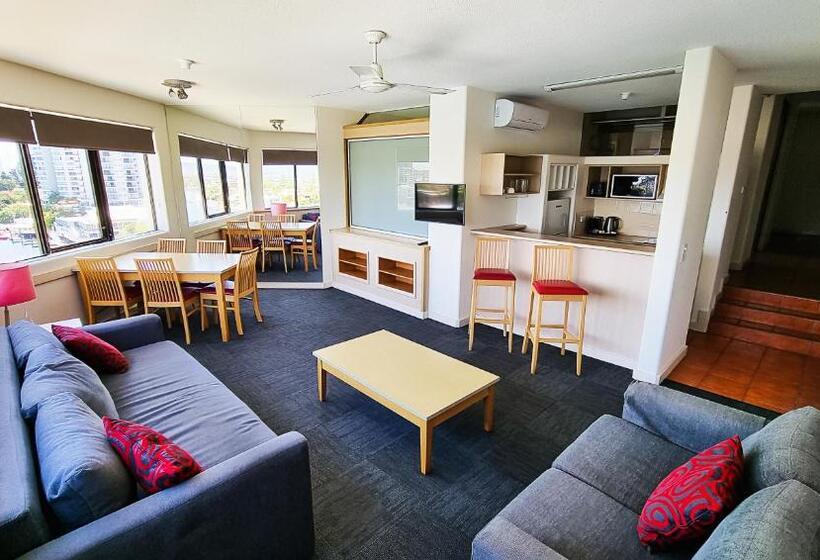 Апартаменты Семейные 1 Спальня, Tiki Hotel Apartments Surfers Paradise