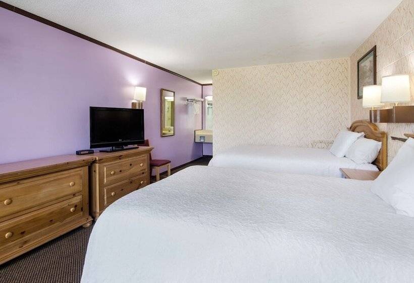 Номер Стандарт 2 Двуспальные Кровати, Americas Best Value Inn Wytheville