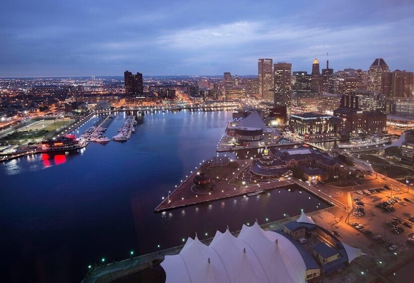 전망 스탠다드 룸 더블 침대, Baltimore Marriott Waterfront