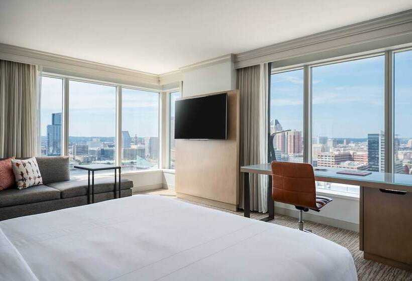 전망 스탠다드 룸 더블 침대, Baltimore Marriott Waterfront
