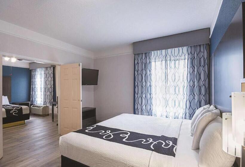 Люкс с Видом, La Quinta Inn & Suite Kingwood Houston Iah Airport 53200
