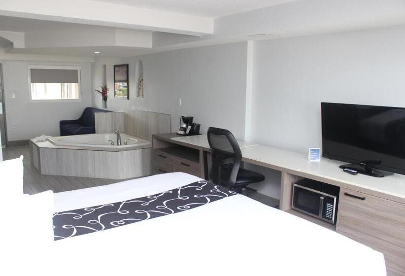 Люкс Кровать Кинг, La Quinta By Wyndham Oceanfront Daytona Beach