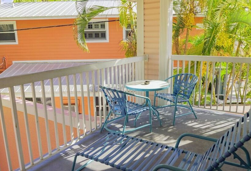 디럭스 스위트, The Lighthouse Resort Inn & Suites