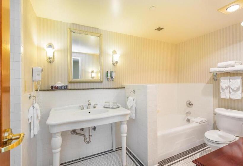 디럭스 스위트, Marcus Whitman Hotel And Conference Center