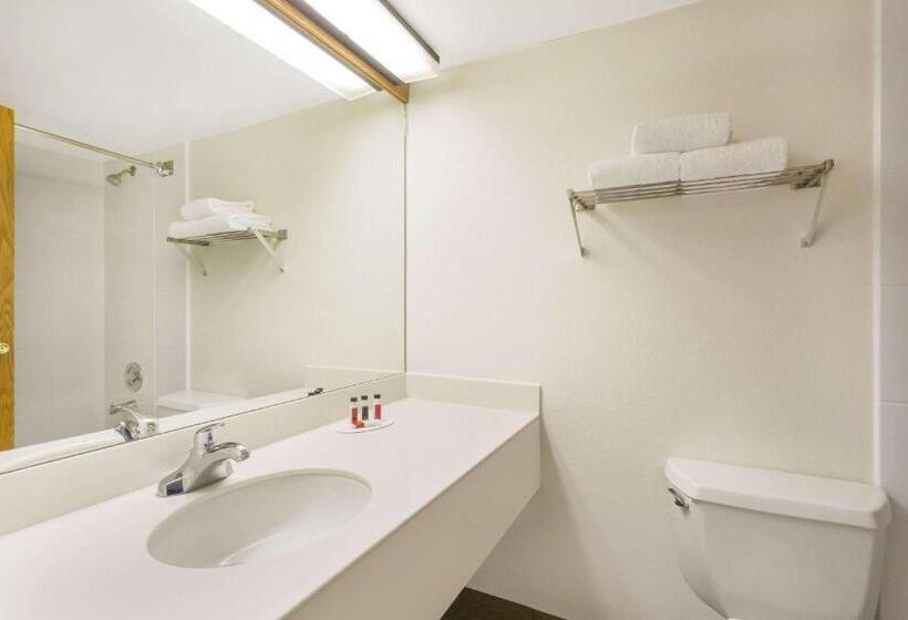 Студио Стандарт Кровать Кинг, Ramada By Wyndham Cedar City