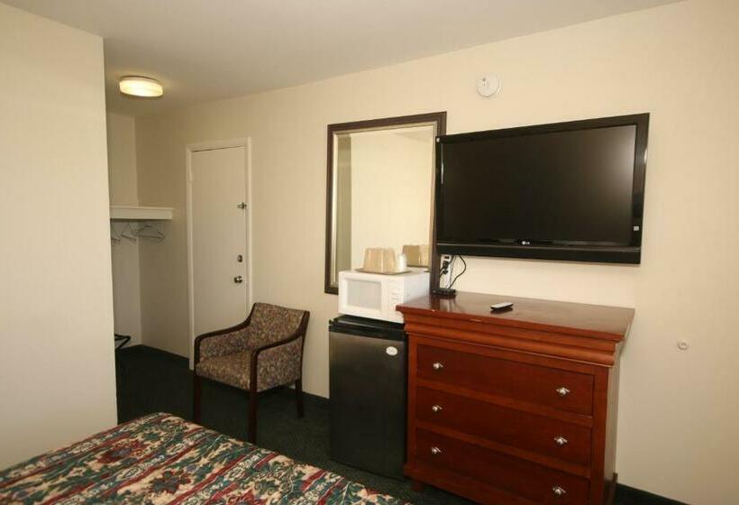Номер Стандарт, Royal Inn And Suites Charlotte Airport