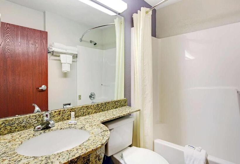 Студия Deluxe, Microtel Inn & Suites By Wyndham Cherokee