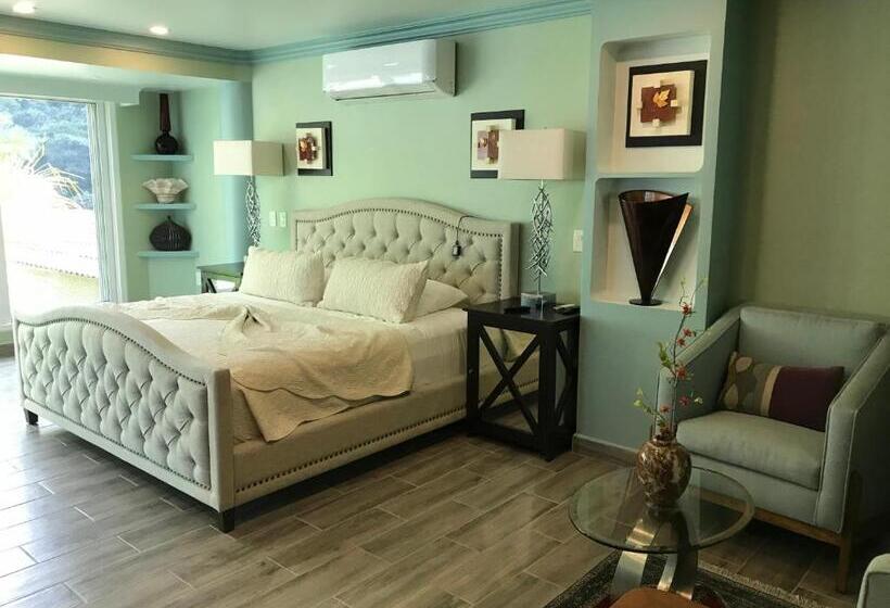 Sviitti Uima-allas, South Shore Villa Armonia Luxury Boutique