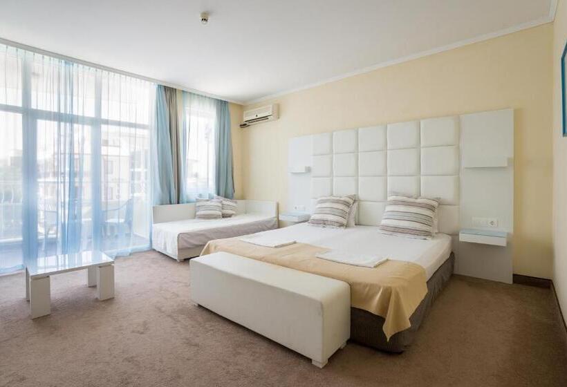 Номер Стандарт Трехместный, Perla Beach Club   All Inclusive