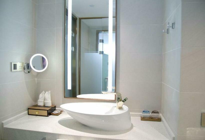 Номер Deluxe, Lavande Hotels·shenzhen North Railway Station Longhua Yicheng Center