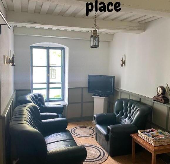 Habitación Estándar, Postel Hostel