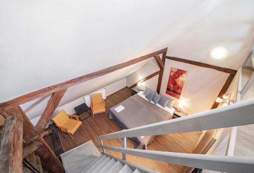 Habitación Cuádruple Economy, Postel Hostel