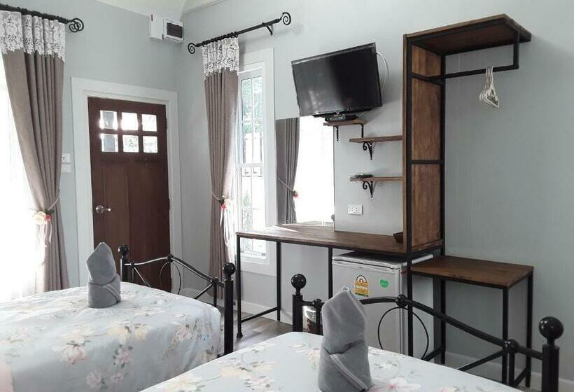 Номер Стандарт Вид на Сад, Sky Cottage Bungalow