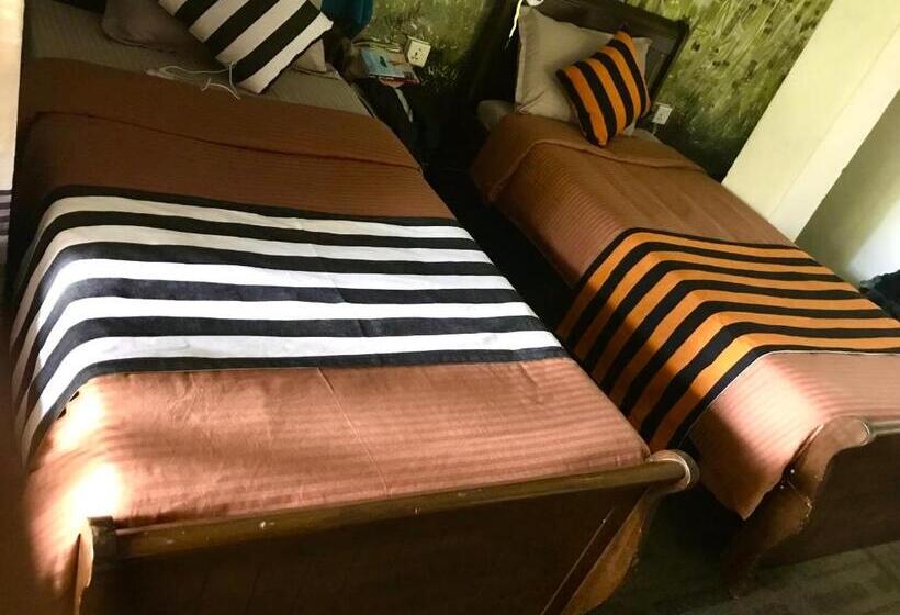 Cama em Quarto Compartilhado, Noname Hostel And Cafe