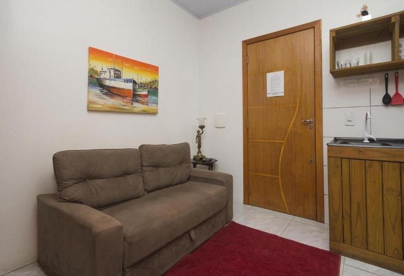Apartamento 1 Dormitório com Sacada, Residencial Salmão