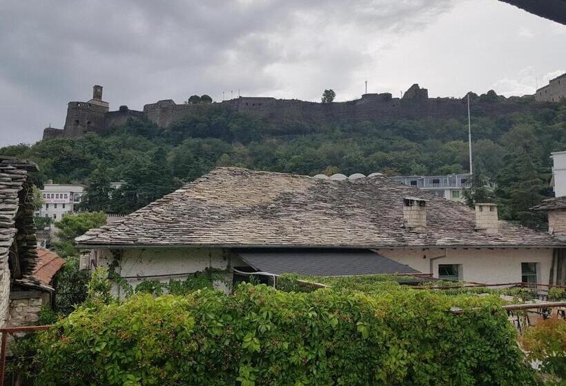 家庭间, Eva Guesthouse