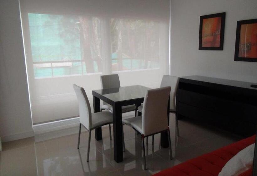 스탠다드 스튜디오, Green Park  Lloret De Mar Punta Del Este