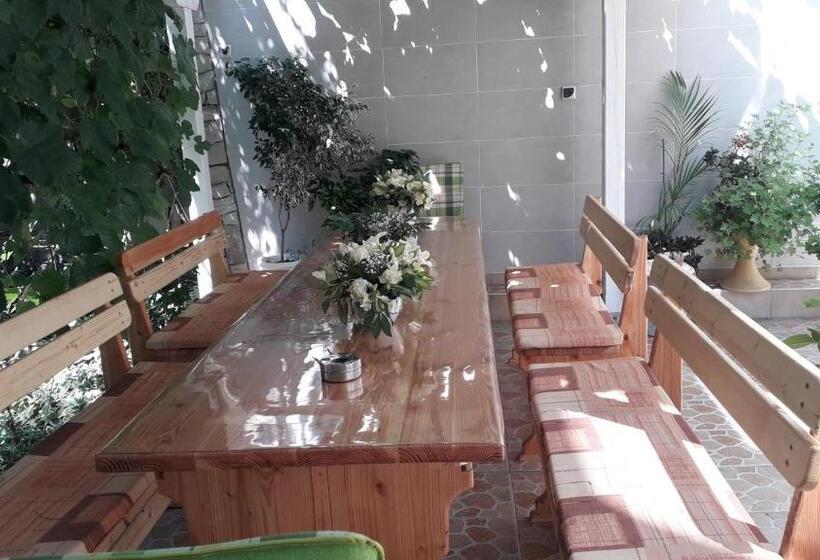 Трехместный Номер Deluxe, Veda Guest House