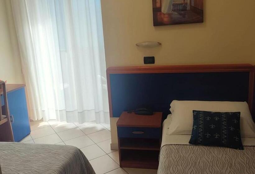 经济房, Riviera B&b