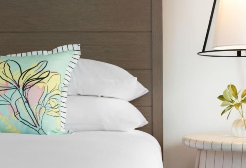 جناح, Lighthouse Hotel   Key West Historic Inns