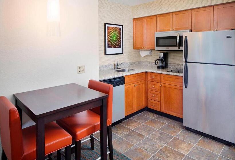 스위트, Residence Inn Saddle River