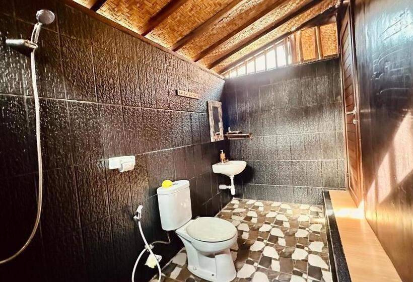 바다 전망 스탠다드 방갈로, Bataran Garden Cottage