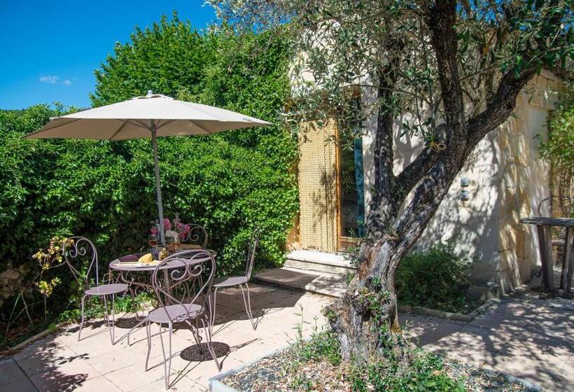 Номер Стандарт Вид на Сад, Hameau D Hôtes La Roseraie Drôme