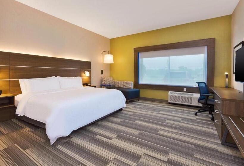 غرفة قياسية سرير كينج لذوى الإحتياجات الخاصة, Holiday Inn Express & Suites   Milan   Sandusky Area, An Ihg