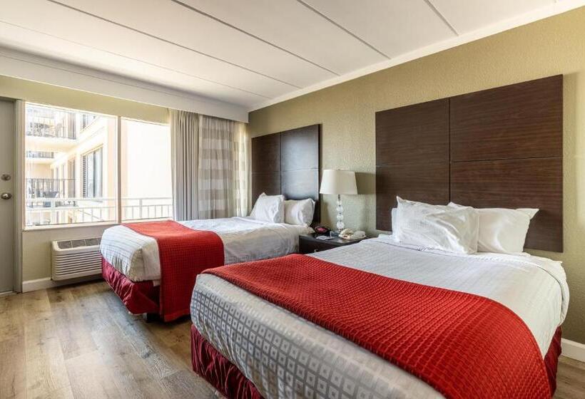 Номер Стандарт 2 Двуспальные Кровати, Sandcastle Resort