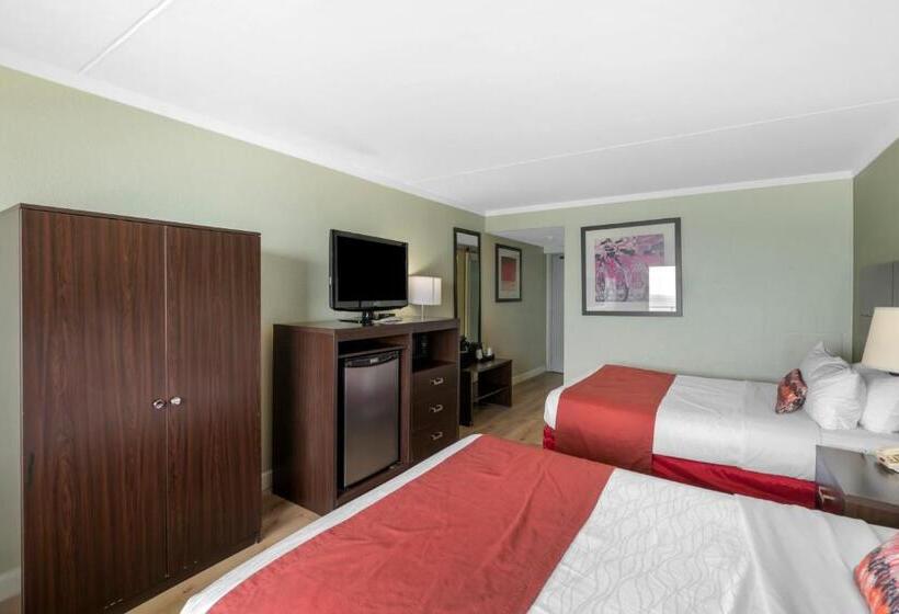Номер Стандарт 2 Двуспальные Кровати, Sandcastle Resort
