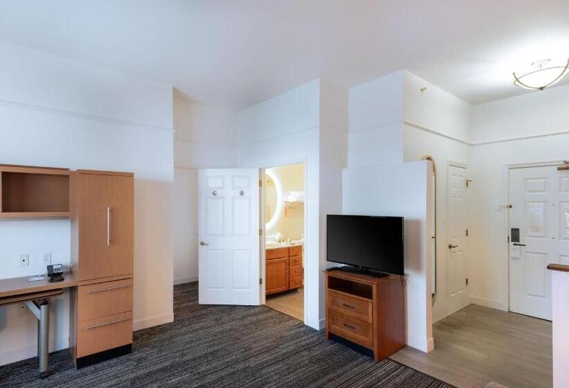 스위트, Towneplace Suites Fredericksburg