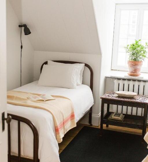 Номер Стандарт, Le Vieux Presbytère