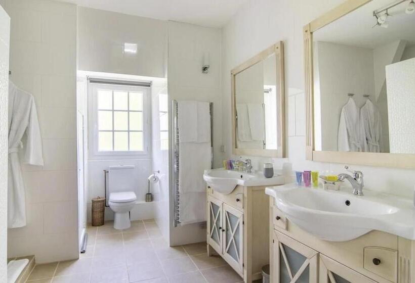 Люкс Deluxe Кровать Кинг, Manoir Du Bois Mignon