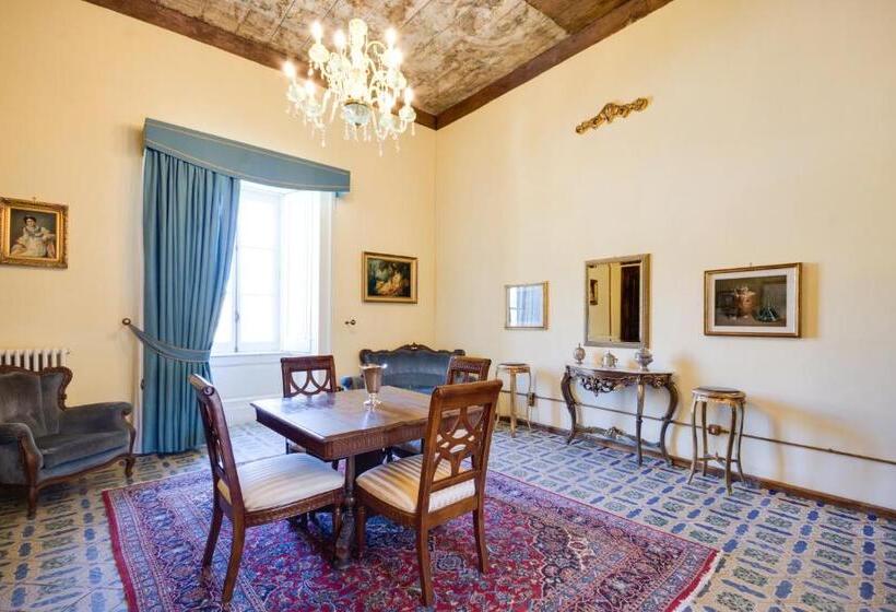 Люкс Кровать Кинг, Castello Di Caccuri Suites