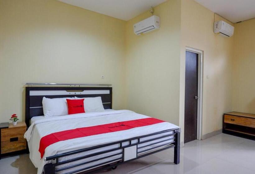 Номер Deluxe, Reddoorz @ Jalan Bali Cilacap