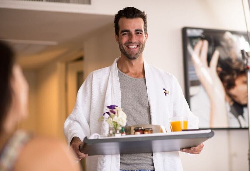 חדר סטנדרט, Seminole Hard Rock Hotel & Casino Hollywood