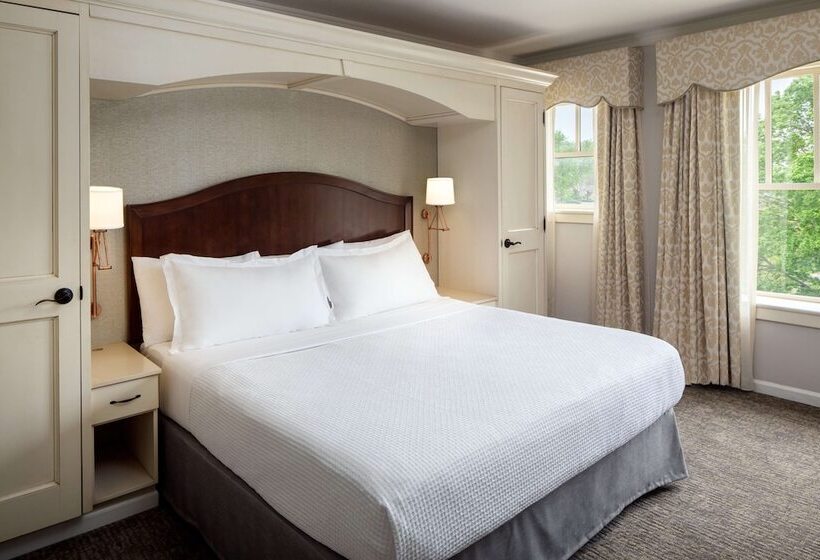 Королевский Номер, The Elms Hotel & Spa, A Destination By Hyatt