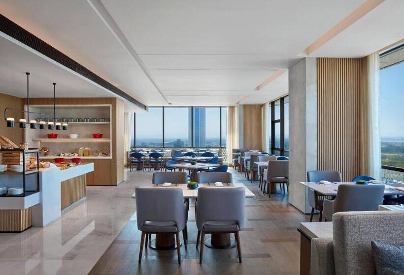 Номер Executive, Courtyard By Marriott Qinhuangdao West