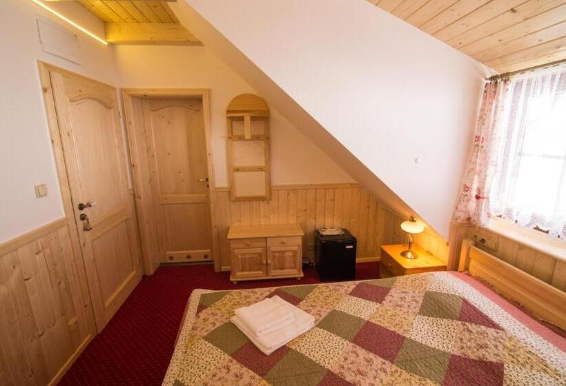 舒适型房间, Penzion U Pacošů