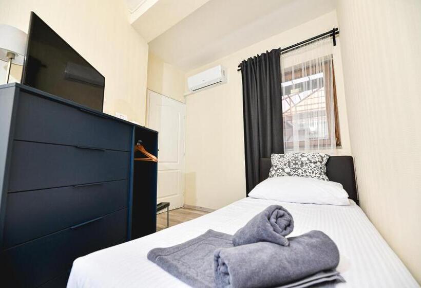 标准单人间, Végvári Hotel Eger
