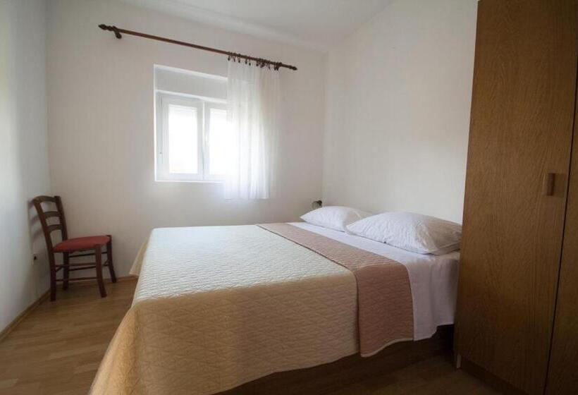 شقة غرفتين, Villa Maria