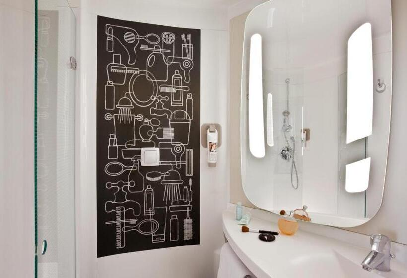 Номер Стандарт Двуспальная Кровать, Ibis Paris Porte De Clichy Centre