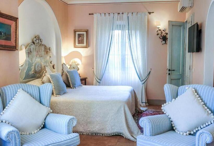 Полулюкс, Il Falconiere Relais & Spa