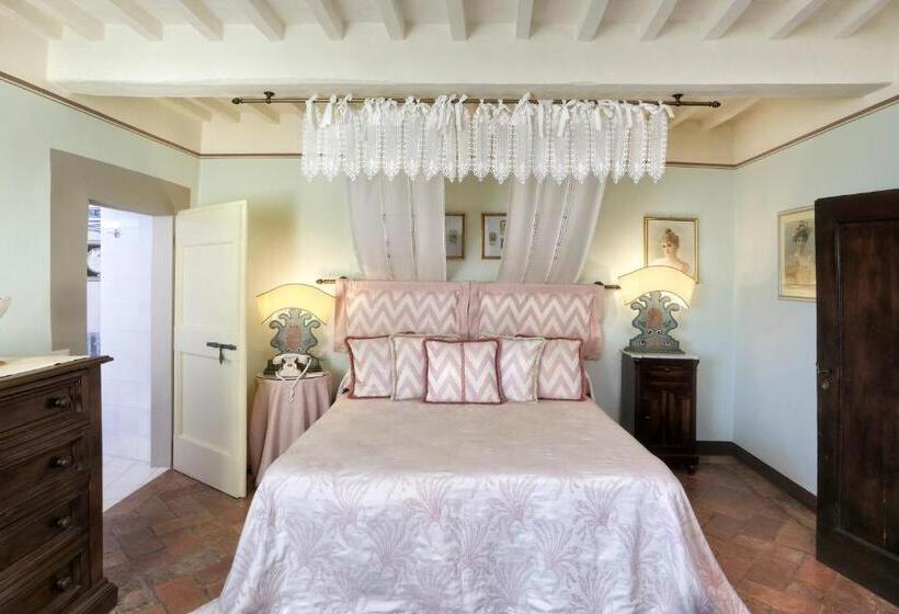 Quarto Deluxe, Il Falconiere Relais & Spa