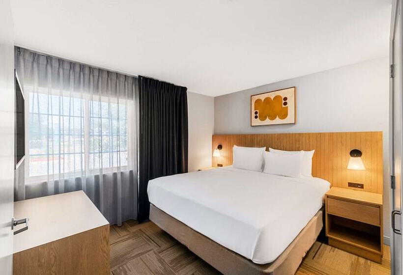 סוויטה מותאמת לאדם עם מוגבלויות, Sonesta Simply Suites Austin South