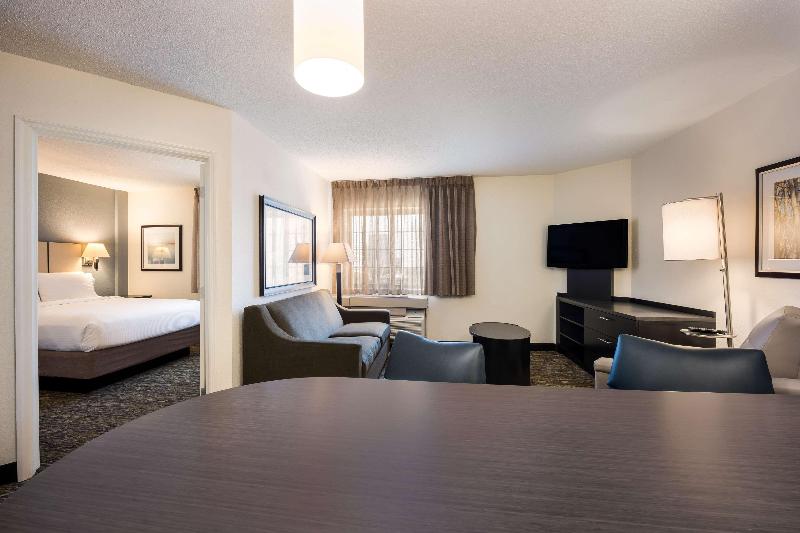 סוויטה, Sonesta Simply Suites Austin South