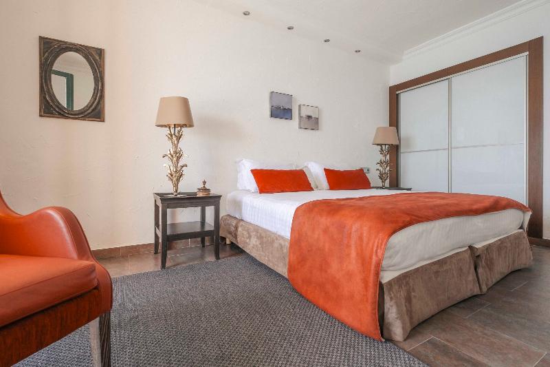 Номер Стандарт Вид на Море, Surplage Hôtel Cavalière