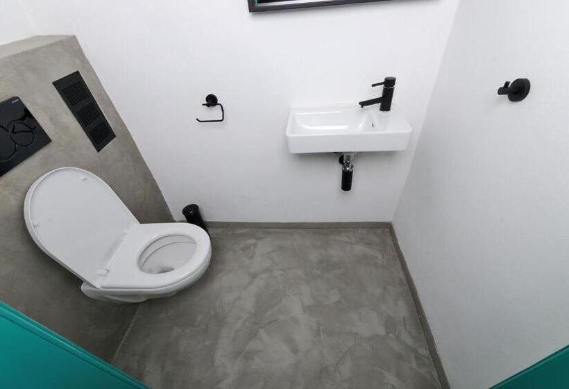 デラックスルーム, Homutův Statek
