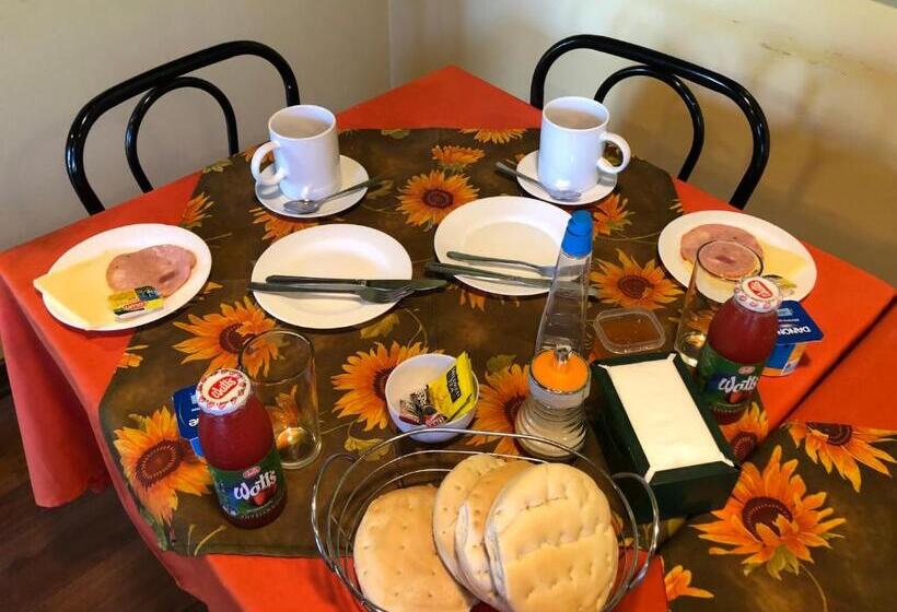 اتاق استاندارد یک نفره, Hostal Radal Molina