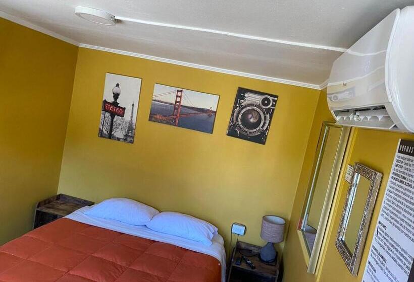 اتاق لوکس, Hostal Radal Molina